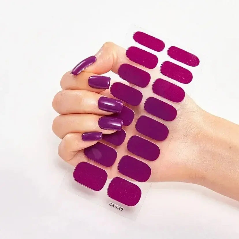 UÑAS ADHESIVAS (3 PACK DE 22 UÑAS CADA PACK) + LAMPARA UV (1) TOTAL $87,900